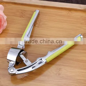 Factory Price Double Use Top Quality Multifunctional Accessories Garlic Press thumbnail-6