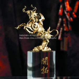 Wholesale Custom Gold Award Metal Trophy thumbnail-5