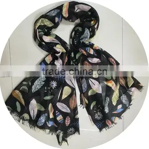 2017 New Fashion Woven Tatting Leaf Pattern Long Scarf thumbnail-2