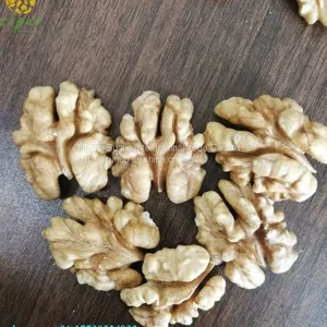 2020 XinJiang Light Halves Walnut Kernels thumbnail-1