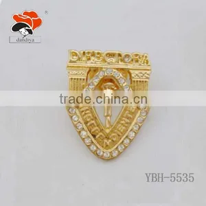Best Quality Korean Pin Brooch Bulk Wholesale Korean Cheap Decorative Shield thumbnail-1