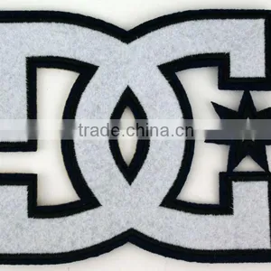 Customized Logo Embroidery Patch/High Quality Custom Embroidered Patches thumbnail-1