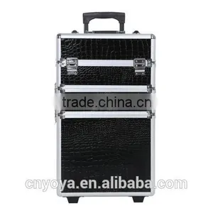 4 in 1 Aluminum Makeup Trolley Case thumbnail-3