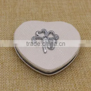 Metal Frame Covered in pu Hollywood Makeup Mirror thumbnail-1