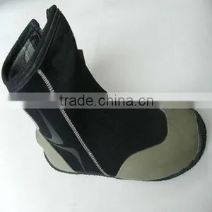 Neoprene Snowboard Boots (item:BT8) thumbnail-1