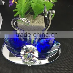 Factory Directly Sale Hot Seller High Quality Lovely Couple Crystal Swan for Wedding Gift thumbnail-1