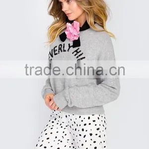 Women Grey Fashion Cashmere Pullover With Flower Neck thumbnail-2