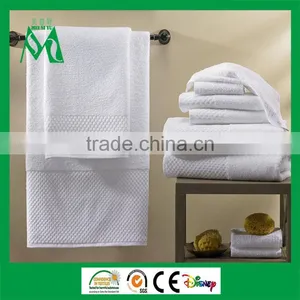 China Supplier Luxury Custom Five Star Hotel Towel Set Wholesale thumbnail-1