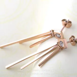 Queen′s Jewellery Fashion Stainless Steel Letter Square Tassel Long Earrings Rose Gold Earring thumbnail-1