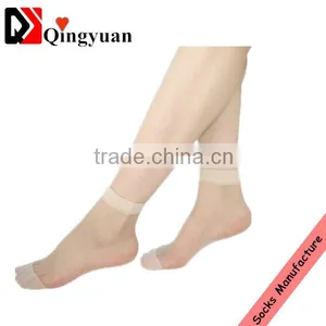 Soft Fancy Design Transparent Invisibility Silk Socks for Women thumbnail-1