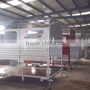 Horse Trailer thumbnail-1