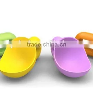 Plastic Set of 4 Assorted Colors Ice Cream Scoops thumbnail-1