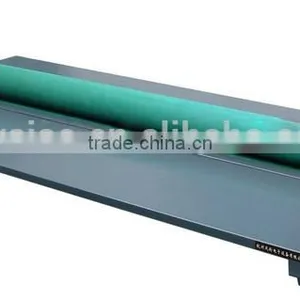 390 Manual Cold Laminating Machine Price thumbnail-4