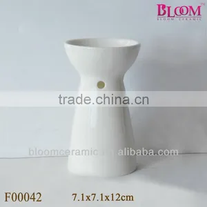 Light Tower Shape White Ceramic Aroma Oil Burner thumbnail-1