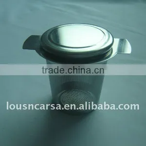 Stainless Steel Tea Strainer thumbnail-1