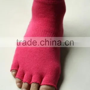 Five Toe Yoga Pilates Non Slip Socks thumbnail-1