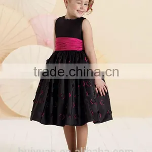 Black Sleeveless Rose Sash Knee Length Children Dress thumbnail-2