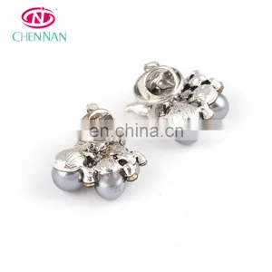Rhinestone Pins Brooches for Clothing Crystal Copper Decorating Silver Cheap Buttons Wholesalecheap Crystal Button thumbnail-3