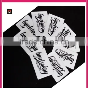 China Manufacturer of High Quality Woven Label Clothing Label thumbnail-2