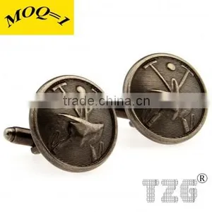 TZG05043 Character Cufflink thumbnail-1