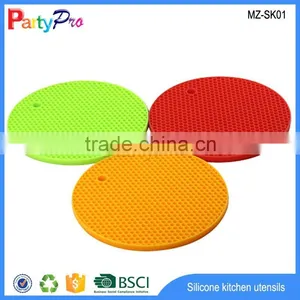 2015 New China Promotion Product, Eco-friendly, FDA and LFGB Certificated, Colorful Silicone Pot Handle Holder thumbnail-1
