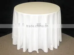 White Polyester Table Cloth for Wedding and Banquet thumbnail-1