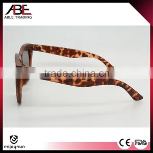 New Design Sunglasses thumbnail-3