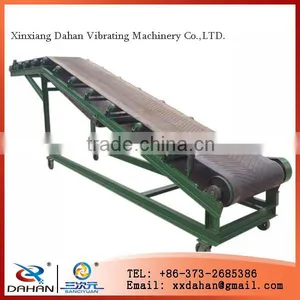 High Efficiency Movable Belt Conveyor Used for Plastic Conveying thumbnail-1