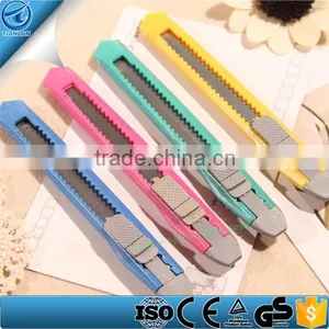 Free Sample Plastic Box Cutter Safety Knife Office,Portable Mental Art Knife Factory,Utility Cutter Safety Knife Tool for Office thumbnail-1