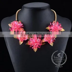 High Quality Crystal Flower Chunky Statement Necklace Tin Alloy Fashion Women Pendant Necklace 6390074 thumbnail-1
