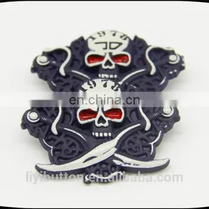 Decoration Painted Color Metal Garment Label, Nice Quality With OX-head Logo Zinc Alloy Garment Label thumbnail-4