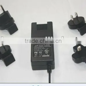 Worldwide Universal Main Charger 28W thumbnail-1