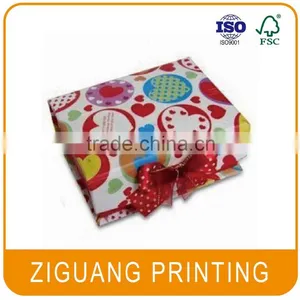Luxury Gift Box Packaging thumbnail-2