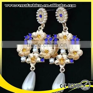 Hanging Indian Flower Tassel Artificial Pearl Earrings thumbnail-5