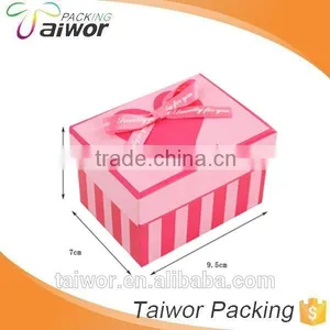 Pink Beautiful Empty Cardboard Gift Boxes With Lids & Silk Strip thumbnail-2