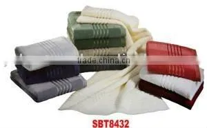 100% Cotton Solid Color Bath Towel thumbnail-1