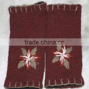 Woolen Gloves thumbnail-1