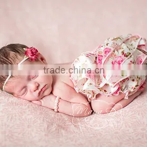 Boutique Newborn Toddlers Underwear Baby Lace Bloomer Satin Ruffle Pants Diaper Cover With Bow thumbnail-1