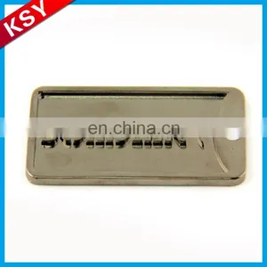 Fashionable Design Competitive Price 3D Clothing Round Logo Label Metal Hole Hang Tag thumbnail-4