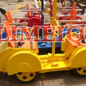 Thrilling Amusement Track Rides Outdoor Meniscus Drift Flying Car thumbnail-1