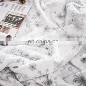 100%Polyester Super Soft Coral Fleece Snowflake Printed Plush Throw Blanket thumbnail-5