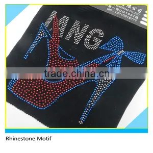 Hot Fix Applique Motif Customize Size Glass Crystal Cute Dog Design For Bags thumbnail-5