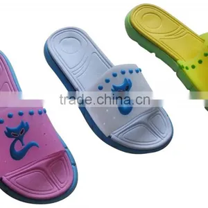 Beautiful Cute Women Flat Heel Plastic Slipper thumbnail-1