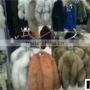 Factory Wholesale 100% Genuine Fox Tail Fur Accessory in Natural Color thumbnail-6