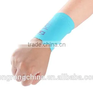 Good Quality and Fashion Wrist Brace With Medical Function Sports Products Support thumbnail-2