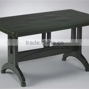 Thick Plastic Roll Table Cover thumbnail-1