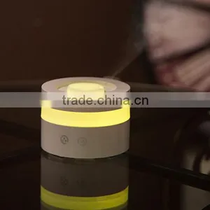 Romantic Seven Color Flashing Ultrasonic Humidifier Aroma Diffuser 100 ml thumbnail-1