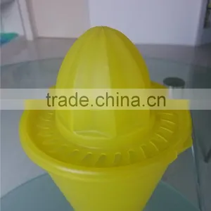 Plastic Manual Juicer thumbnail-1