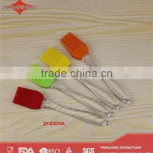 New Design Silicone Brush With Translucent Handle thumbnail-1