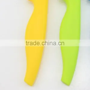 Plastic Handle Ceramic Blade Vegetable And Fruit Peeler thumbnail-3